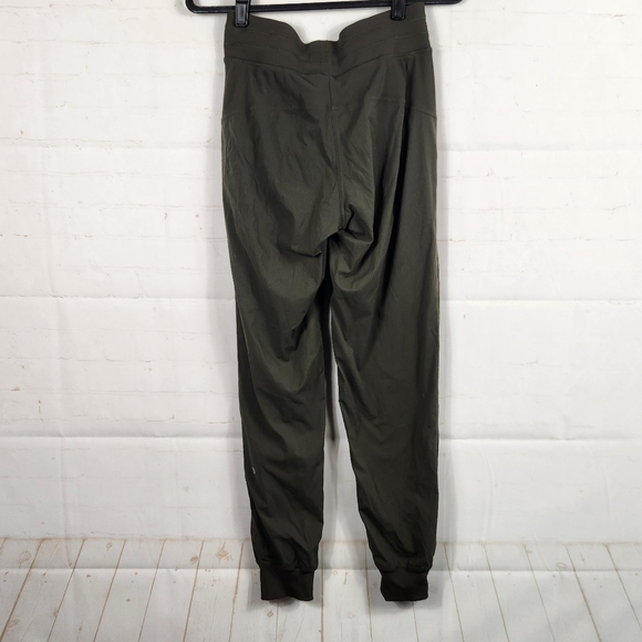 Lululemon Dance Studio Casual Athletic Joggers Dark Olive (First Release) Size 4 - Picture 4 of 10